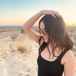 Meet your Posher, Leanna